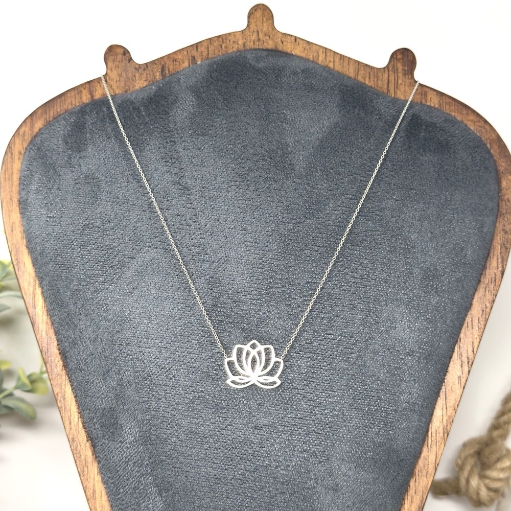 Lotus Flower Pendant Necklace Sterling Silver 16"-17.5" 925 Italy 2.88 Grams